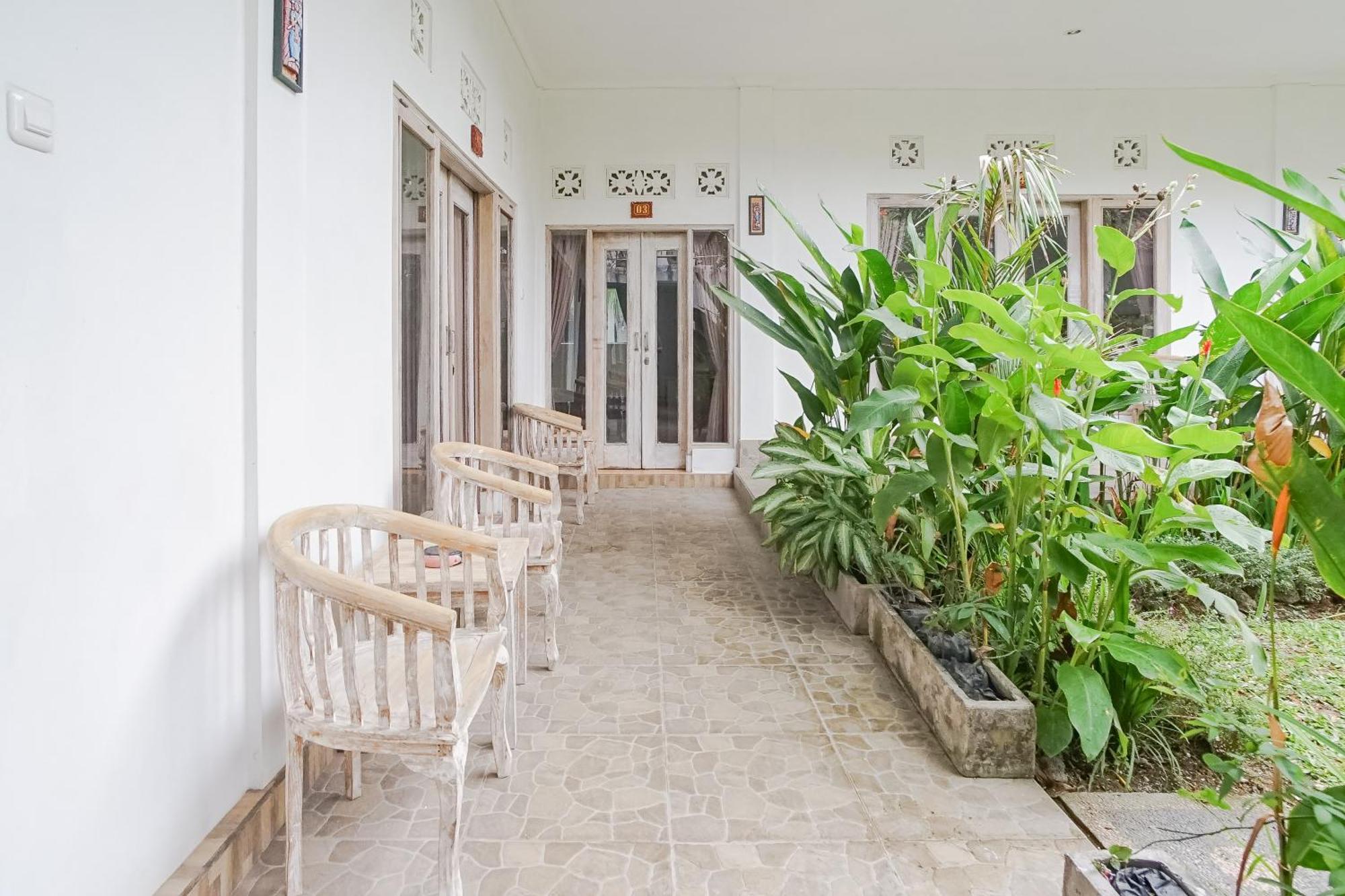 Karan Homestay Canggu Exterior foto